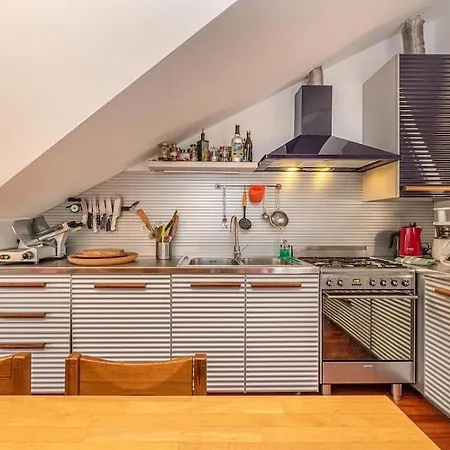 The Colorful Nest Apartment
