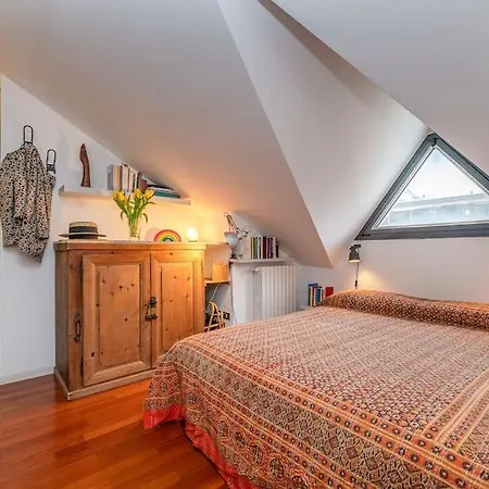 The Colorful Nest Apartment *