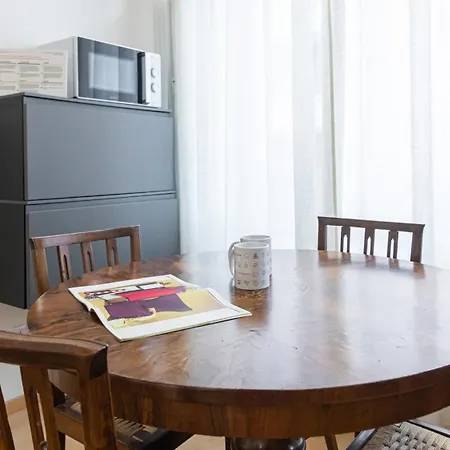 Italianway - Papiniano 18 B *