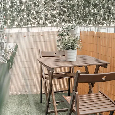 Solari Apartment شقة *