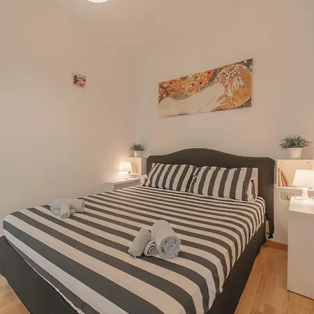 Solari Apartment ميلان