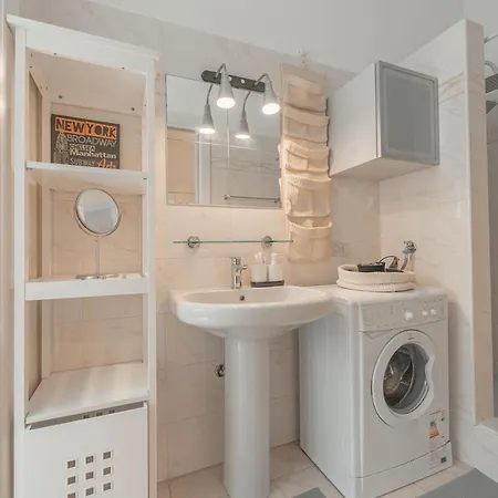 Solari Apartment ميلان