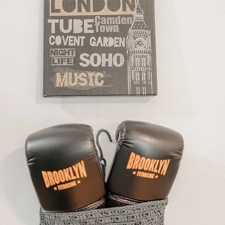 Solari Apartment شقة *