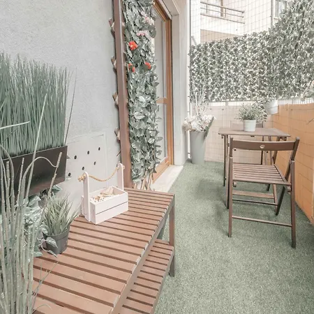 Solari Apartment شقة ميلان