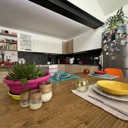 Pm 57 Via Giovanni Antonio Amadeo Apartment