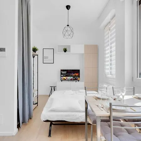 Nuovo E Confortevole, 4pax, Tram 24,