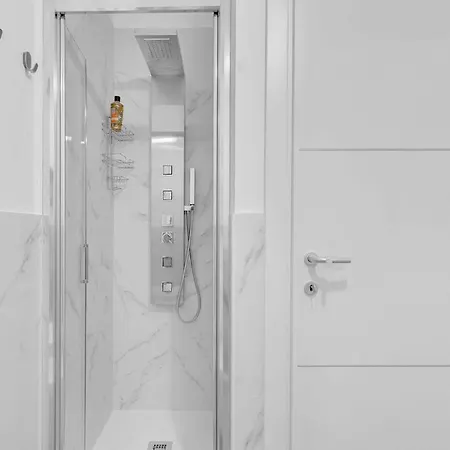 Nuovo E Confortevole, 4pax, Tram 24, Milano