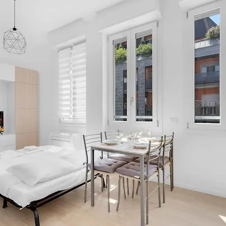 Nuovo E Confortevole, 4pax, Tram 24, Universita 아파트