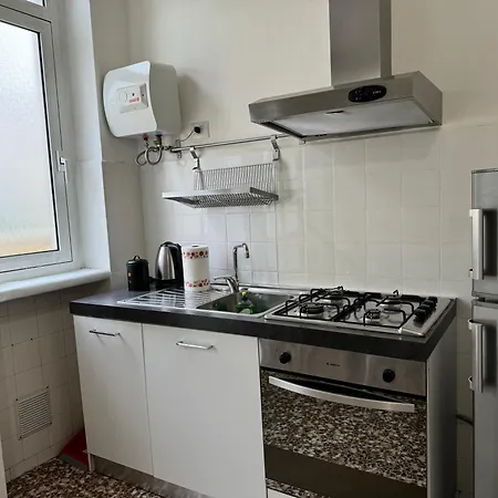 Grande Vicino Il Centro E Aeroporto-6pax Apartment