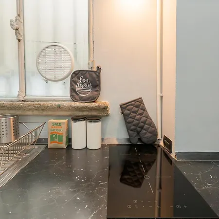 Apartment Xenia - In Duomo Milan