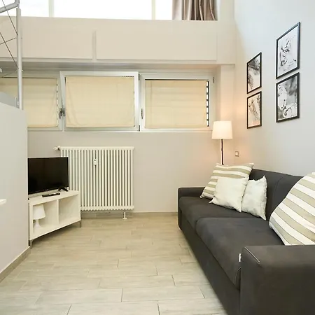 Design White Loft - 15 Minutes Walk From Station * Milano