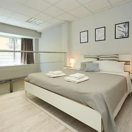 Design White Loft - 15 Minutes Walk From Station Milán