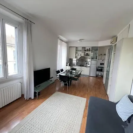 Cosy Penthouse Centro
