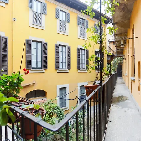Apartment The Rent - Characteristic In Crocetta Area *