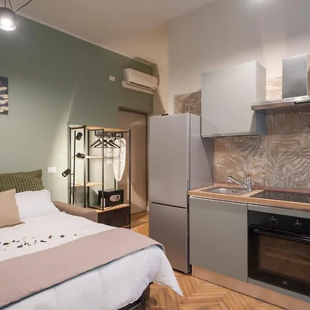 Loreto Prestige - Parking Free & Bulb Gym Bed & Breakfast