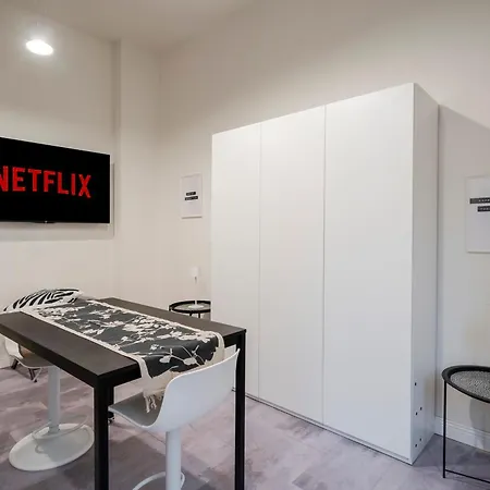 Loreto Prestige - Parking Free & Bulb Gym Bed and breakfast