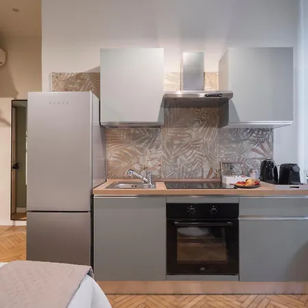 Bed and breakfast Loreto Prestige - Parking Free & Bulb Gym 4*