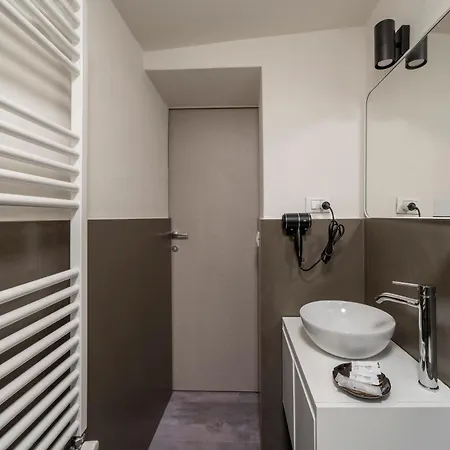 Loreto Prestige - Parking Free & Bulb Gym 4* Milano