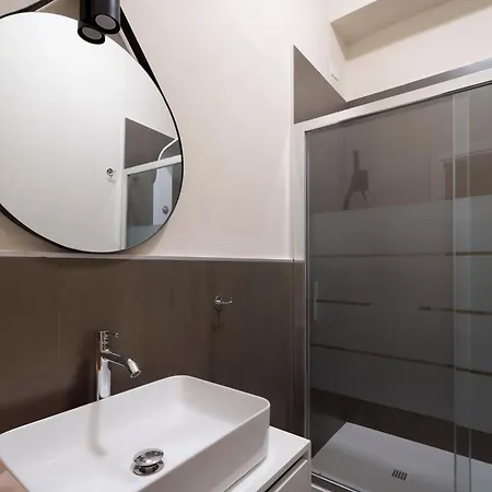 Loreto Prestige - Parking Free & Bulb Gym 4* Milano