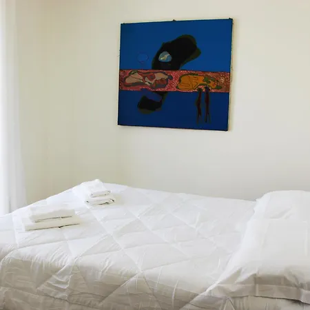 Hbhall Skyline * Милан