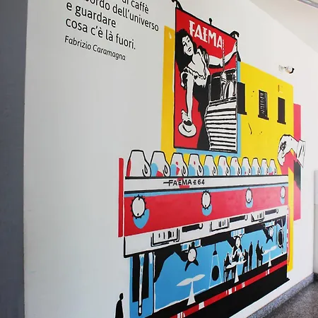 Hbhall Skyline * Милан