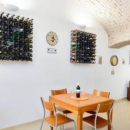La Cantinetta Di - The Wine Cave In Milan, Huge 110sqm Next To Station Daire Milano