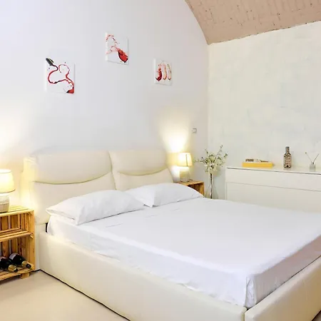 La Cantinetta Di - The Wine Cave In Milan, Huge 110sqm Next To Station Daire Milano