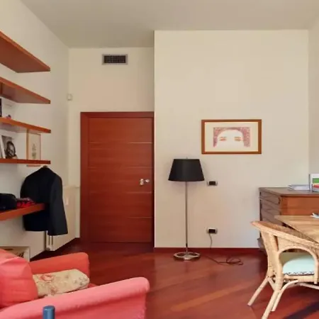 Guest house Stanza Nr 2 In Zona Solari In Incantevole Milan