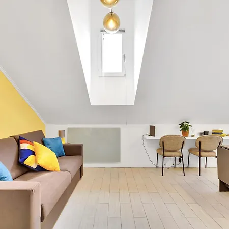 Duomo - Bright Gateway Downtown Apartment Milan