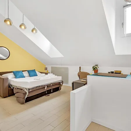 Duomo - Bright Gateway Downtown