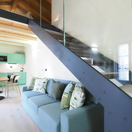 Primopiano - Zumbini G Apartament *