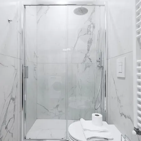 Easylife -modern And Elegant In The Heart Of