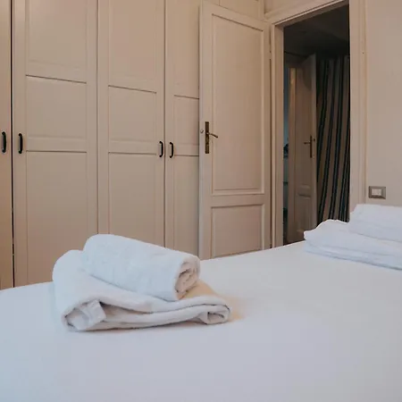 Piacenza Apartment Milan