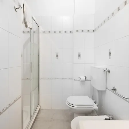 Apartman Casa Lecco - Stazione Centrale - Porta Venezia *