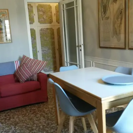 Apartment Charming Family Nest In Citta' Studi