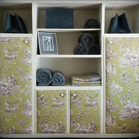 Charming Family Nest In Citta' Studi Apartment *