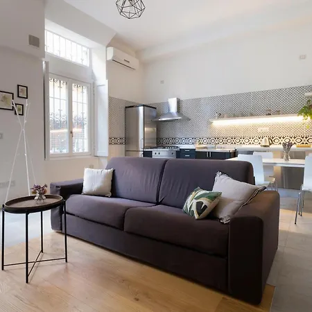 Homemi Arco Della Pace * Milaan