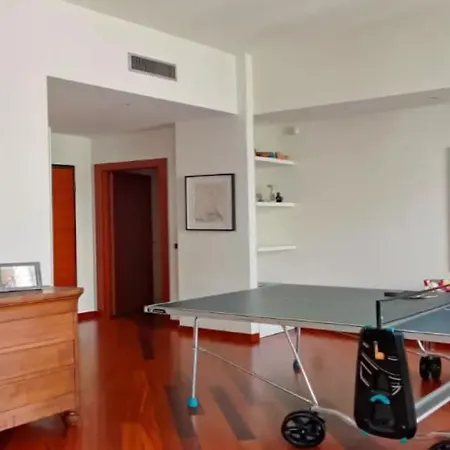 Stanza Nr 4 In Incantevole In Zona Solari 4*