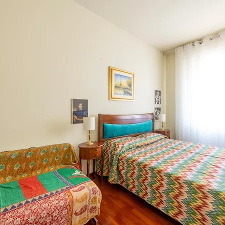 Appartamento Con Due Stanze In Via Oglio Apartamento *