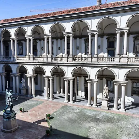 Appartamento Brera Vip Spotlight - Brera - Duomo - Castello Sforzesco - Lanza Metro M2 *