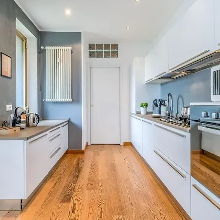 Luxury In Navigli Apartment