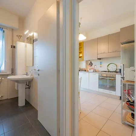 I Host - Forze Armate 83 * 米兰