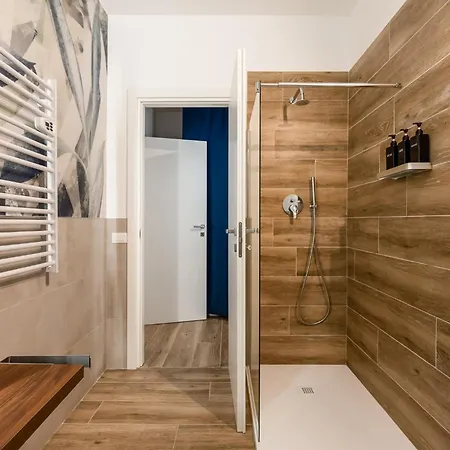 2 Bedroom Gem Next To Central Station With Ac Milano