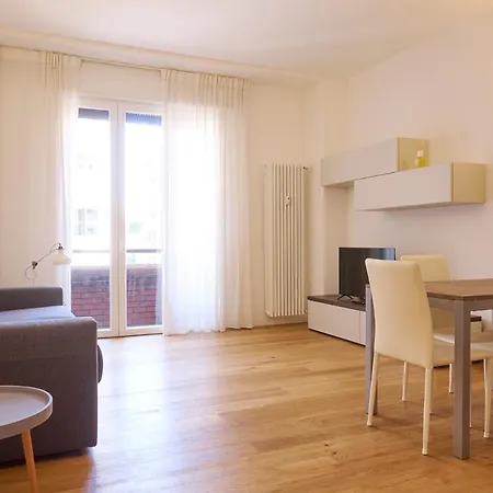 Retreats Apartment *