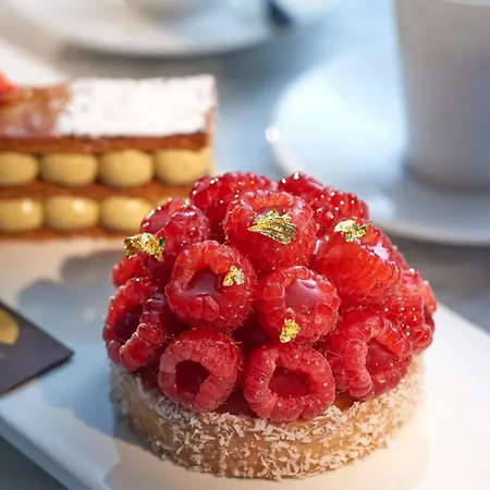 Mandarin Oriental, Отель Милан