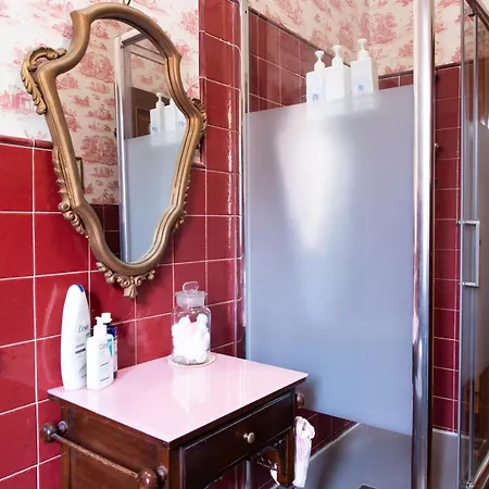 Duomo Walking Distance Elegant Flat With View * Milano