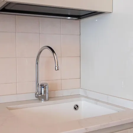 Duomo Walking Distance Elegant Flat With View * Milano