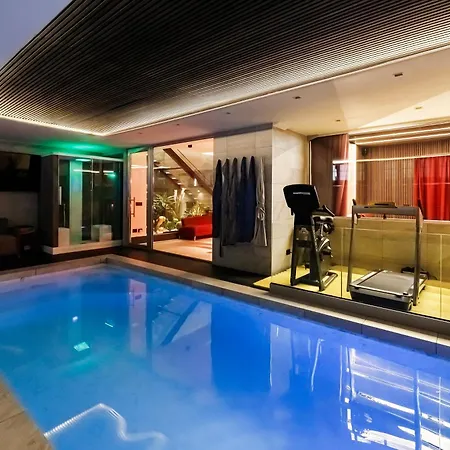 N18 Luxury Boutique With A Private Pool & Spa