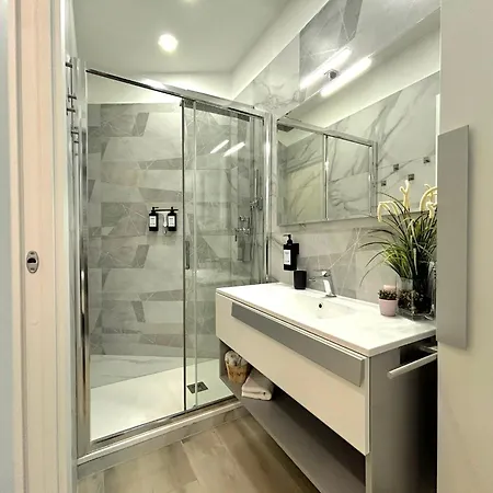 Modern Mm3 Afforifn Only 15 Min From Duomo Apartament *
