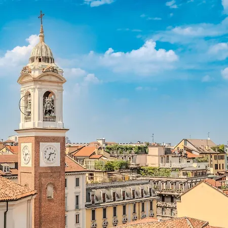 Cadamosto Art Penthouse With Terrace R&r Apartment Milan